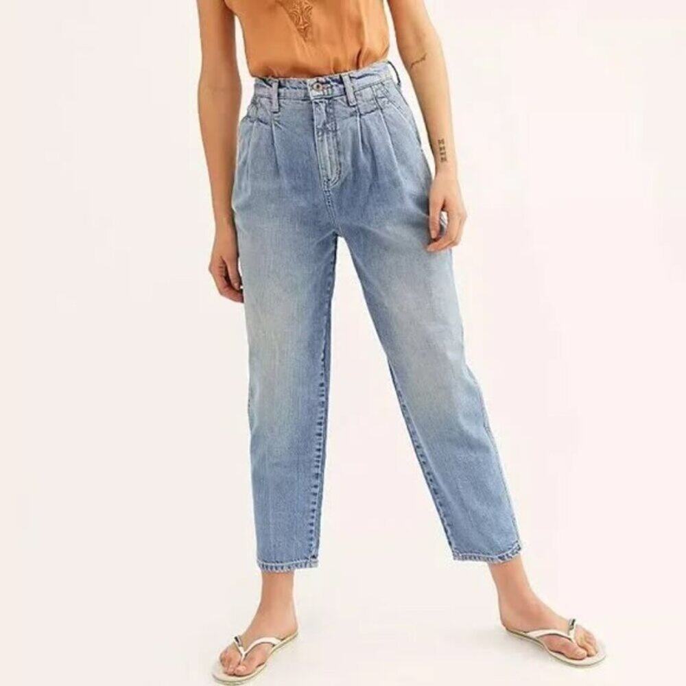 Free People We the Free Women's Faded Love Pleated Jeans in Blue White Size 25